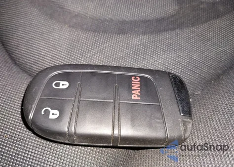 2021 Jeep Renegade Latitude 4X4 z USA, uszkodzony, nr VIN ZACNJDBB2MPM39111